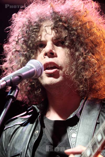 WOLFMOTHER - 2009-10-14 - PARIS - Trabendo - 